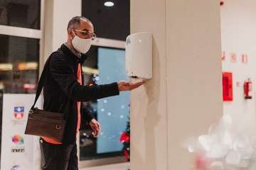 Espectáculo de la humorista y actriz Yanely Hernández en el Teatro de Telde/TA y Francisco Javier Santana.